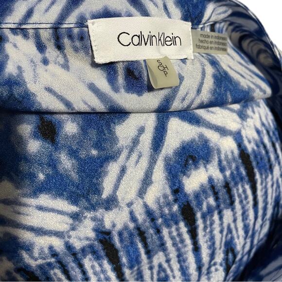 Calvin Klein Kaleidoscope Tie Dye Split Neck Button Down Blouse Small Blue White - Picture 3 of 5